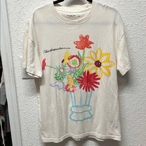 Abercrombie & Fitch White Tee with flower Graphic